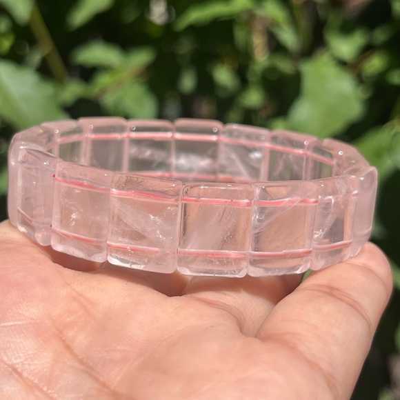 6.75 inches Stretchable high quality translucent rose quartz soft bangle - Picture 5 of 9